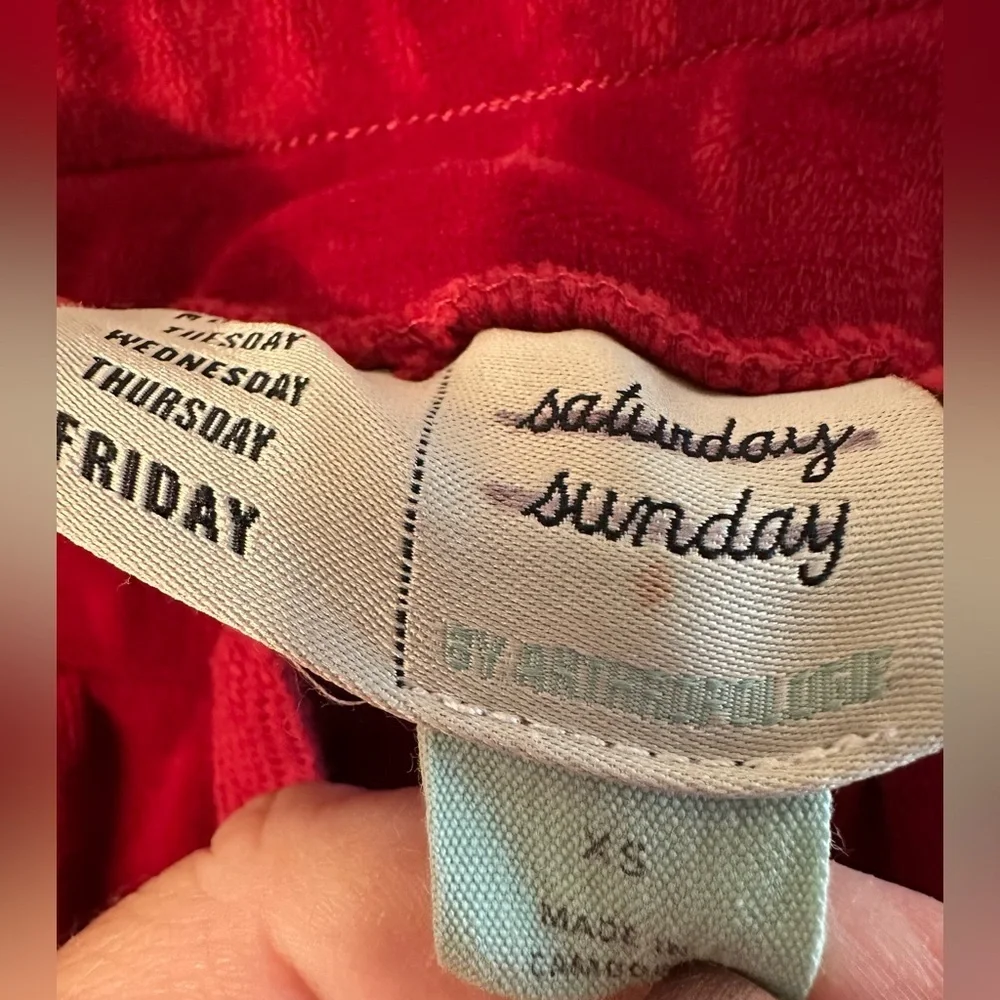 SATURDAY SUNDAY XS Valentine’s Holiday RED Velvety Velour Soft Joggers PRISTINE!